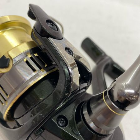 ΨΨ SHIMANO シマノ  スピニングリール　18カーディフCI4+ C3000MHG  03935