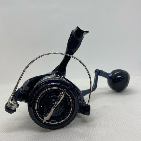 ΨΨ SHIMANO シマノ スピニングリール　24ストラディック SW4000XG 047380
