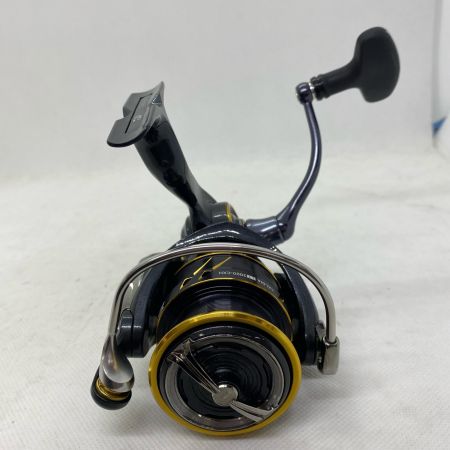 ΨΨ DAIWA ダイワ  スピニングリール　21カルディアLT3000-CXH 3063190