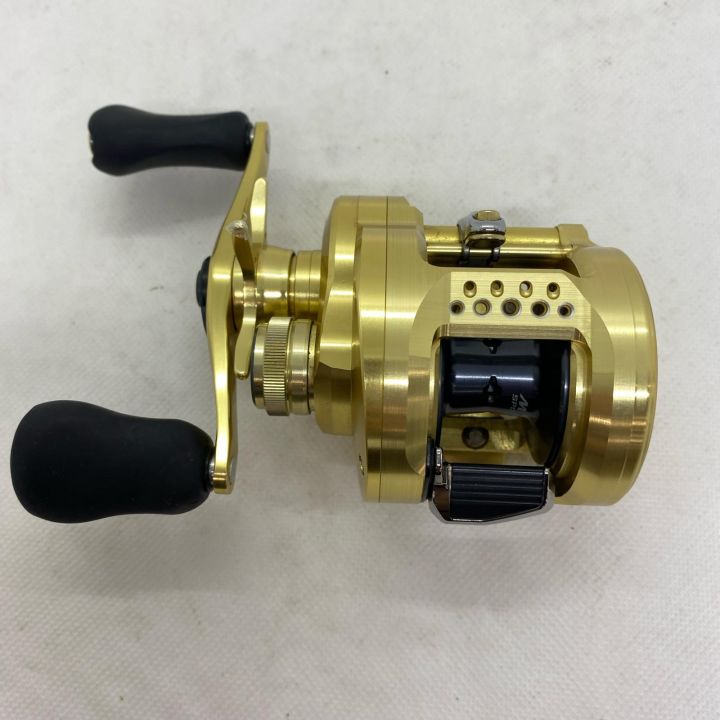 ΨΨ SHIMANO シマノ ベイトリール 21カルカッタコンクエスト201HG
