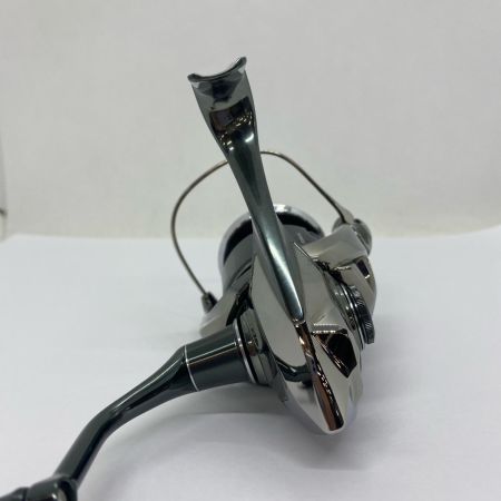 ΨΨ SHIMANO シマノ スピニングリール　22ステラC3000XG 043924