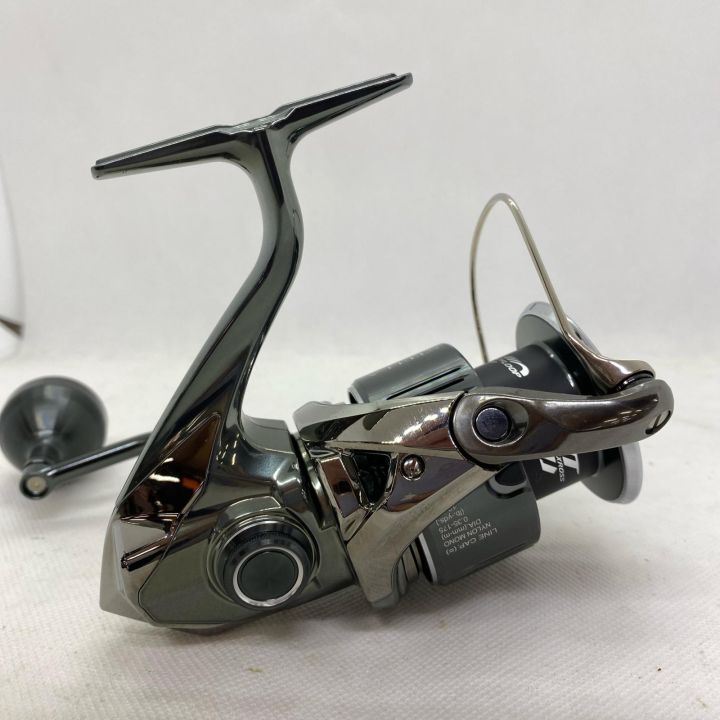 ΨΨ SHIMANO シマノ スピニングリール 22ステラ C5000XG 043979 - 中古