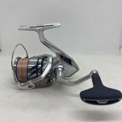 ΨΨ SHIMANO シマノ スピニングリール  23ストラディックC3000HG 045850 Bランク