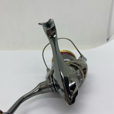 ΨΨ SHIMANO シマノ スピニングリール　18ステラ C3000MHG 03806