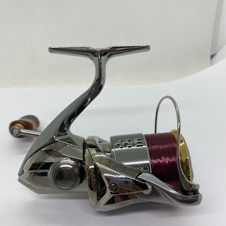 ΨΨ SHIMANO シマノ スピニングリール　18ステラ C3000MHG 03806