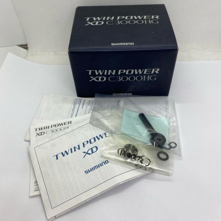 ΨΨ SHIMANO シマノ スピニングリール　17ツインパワーXD C3000HG キズ有 箱付 03745