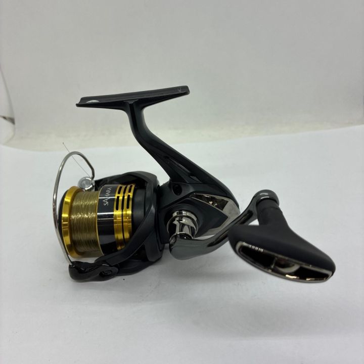 SHIMANO シマノ スピニングリール 22サハラ C3000 044556 - 中古釣り