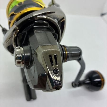 SHIMANO シマノ スピニングリール　20ツインパワー4000 箱・ゴメクサスハンドル付き 04114