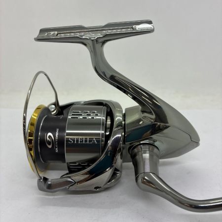 SHIMANO シマノ スピニングリール　18ステラ 4000 美品 箱付 03808