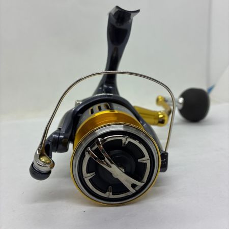 SHIMANO シマノ スピニングリール　15ツインパワーSW 4000XG 多少ゴリ感 03315