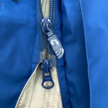  THE NORTH FACE ザノースフェイス マウンテンパーカー ブルー  ブランド SIZE S  NPW11612 ブルー