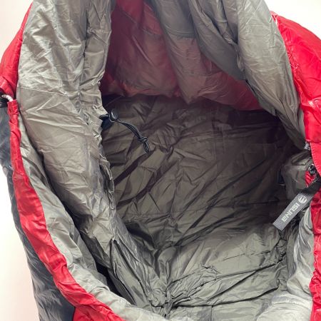 ωω ISUKA 1000EXアルファライト アウトドア シュラフ マミー型シュラフ カラー マルベリー ブラック