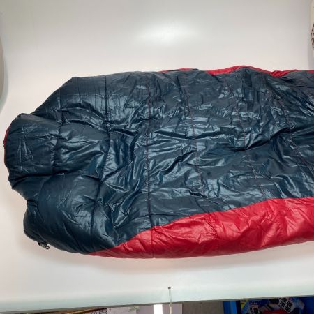 ωω ISUKA 1000EXアルファライト アウトドア シュラフ マミー型シュラフ カラー マルベリー ブラック