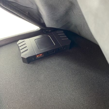 ωω GRUCORE ソーラーパネル50W折りたたみ式 コンパクト