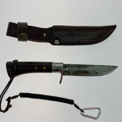 ωω 晶之作 ナイフ アウトドア雑貨 キャンプ キズ・サビ有 ケース付 Cランク