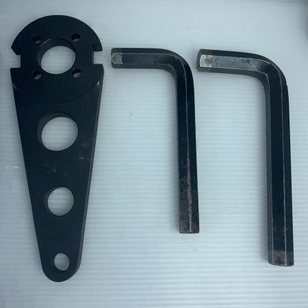  TONE トネ 強力パワーレンチ TONE ソケット・ラチェットハンドル 使用感有 手動式