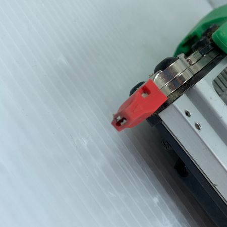  HITACHI 日立 釘打ち機 充電器・充電池1個・ケース付 コードレス式 14.4v 2013年製 NP14DSL グリーン