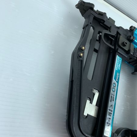  MAKITA マキタ 高圧フロアタッカ 　エアタッカ ケース付 AT450HA グリーン