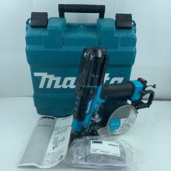 κκ MAKITA マキタ 41ｍｍ　高圧エアビス打ち機　エアタッカ 　ケース付 AR411HR グリーン Bランク