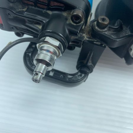  MAKITA マキタ 41ｍｍ　高圧エアビス打ち機　エアタッカ 　ケース付 AR411HR グリーン