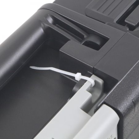  MAKITA マキタ インパクトドライバ 未使用品 充電器・充電池2個・ケース付 コードレス式 18v TD173DRGX ブルー