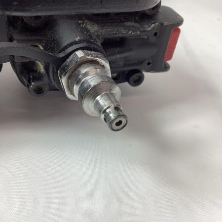 MAKITA マキタ 高圧エア釘打ち 本体のみ コードレス式 32mm AR320HR レッド