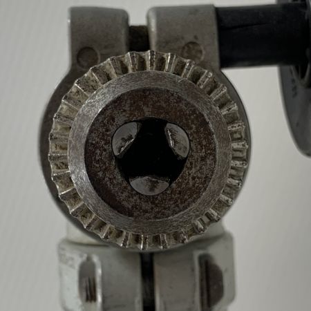  MAKITA マキタ 工具 アングルドリル  コード式 13mm 100v 21168 DA4000LR グリーン