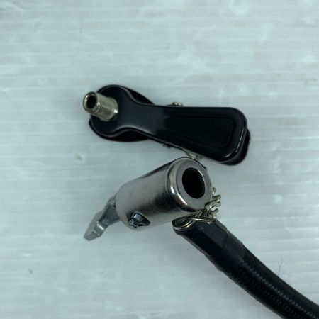  MAKITA マキタ 工具関連用品 空気入れ 充電器・充電池1個・ケース付 コードレス式 10.8v 2018年製 29636 MP100D ブルー