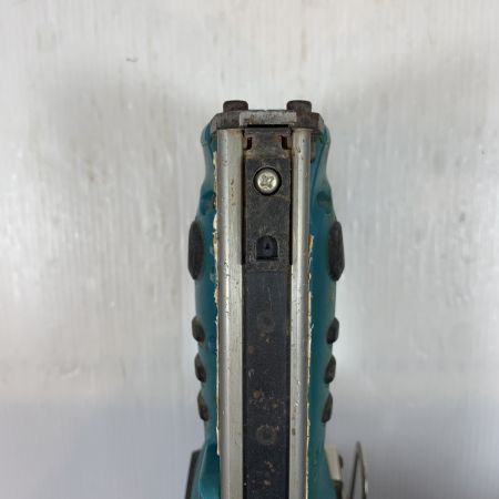  MAKITA マキタ 電動工具 充電式タッカ  コードレス式 14.4v 9998  ST110D グリーン