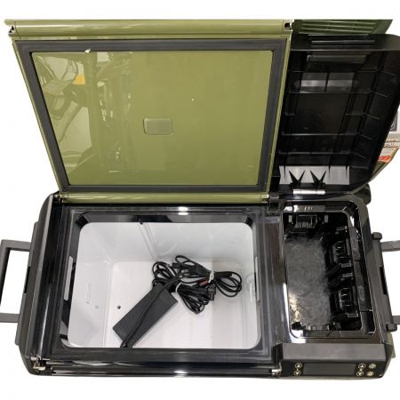  MAKITA マキタ 電動工具 充電式保冷温庫 コードレス式 40v 000014644 CW004G オリーブ