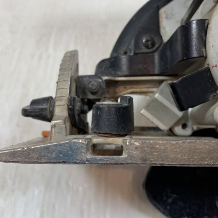  MAKITA マキタ 切断工具 丸のこ コードレス式 18v HS630 ホワイト