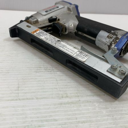  MAKITA マキタ エアツール エアタッカ 常圧 5221 AT1013B シルバー×ブラック