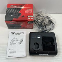 κκ Snap-on スナップオン 工具関連用品 充電器 CTCJ131A デュアルバッテリー CTCJ131A ブラック Aランク
