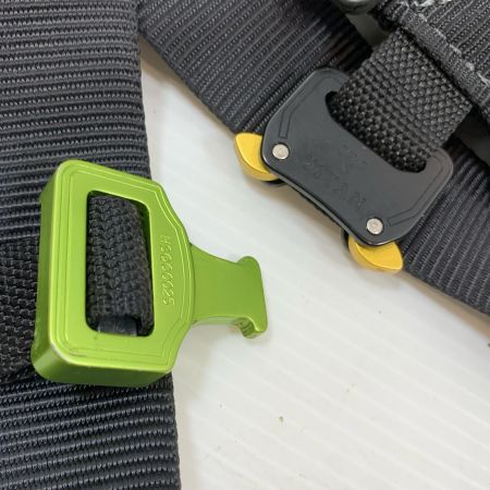  TITAN 工具関連用品 フルハーネス型安全帯 D-08 ブラック