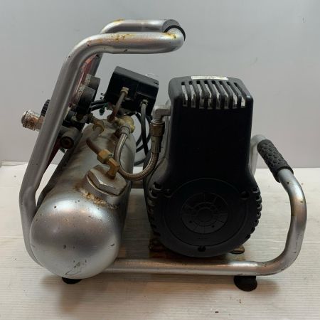  MAX マックス エアツール コンプレッサー 常圧 100v 6120085 AK-820 レッド