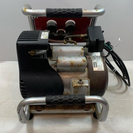  MAX マックス エアツール コンプレッサー 常圧 100v 6120085 AK-820 レッド