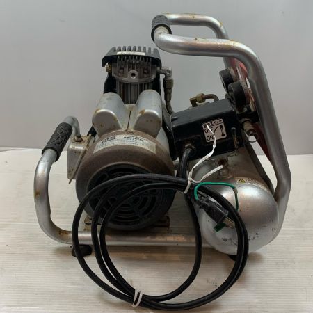  MAX マックス エアツール コンプレッサー 常圧 100v 6120085 AK-820 レッド