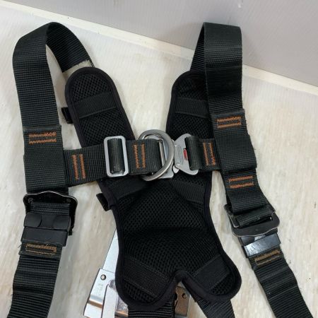  藤井電工 工具関連用品 フルハーネス型安全帯 巻取式シングルランヤード×2 2021/10