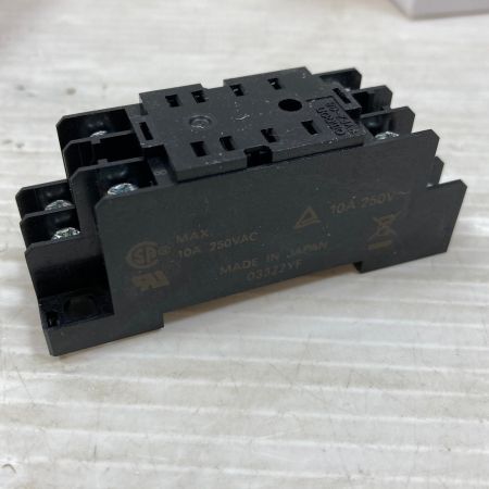  OMRON オムロン 工具関連用品 共用ソケット 20個 PYFZ2201A