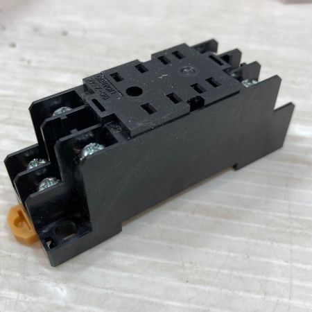  OMRON オムロン 工具関連用品 共用ソケット 20個 PYFZ2201A