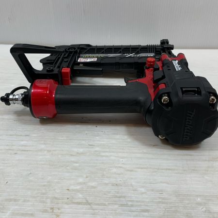  MAKITA マキタ エアツール フロアタッカ 高圧 25613394 美品 AT451H レッド×ブラック