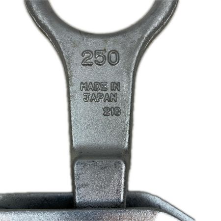  SUPERTOOL 工具関連用品 コンクリート吊り上げクランプ SKC-250