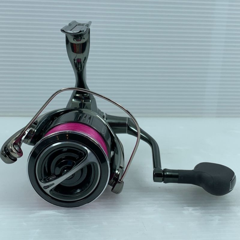 中古】 SHIMANO シマノ スピニングリール 美品 程度A 箱付 22ステラ