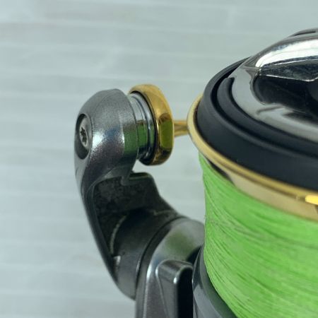 SHIMANO シマノ スピニングリール　箱付 15ツインパワー2500HGS 03368