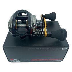ττ Abu Garcia アブガルシア ベイトリール レボビッグシューターコンパクト8 箱付 ﾚﾎﾞﾋﾞｯｸﾞｼｭｰﾀｰｺﾝﾊﾟｸﾄ8 Aランク