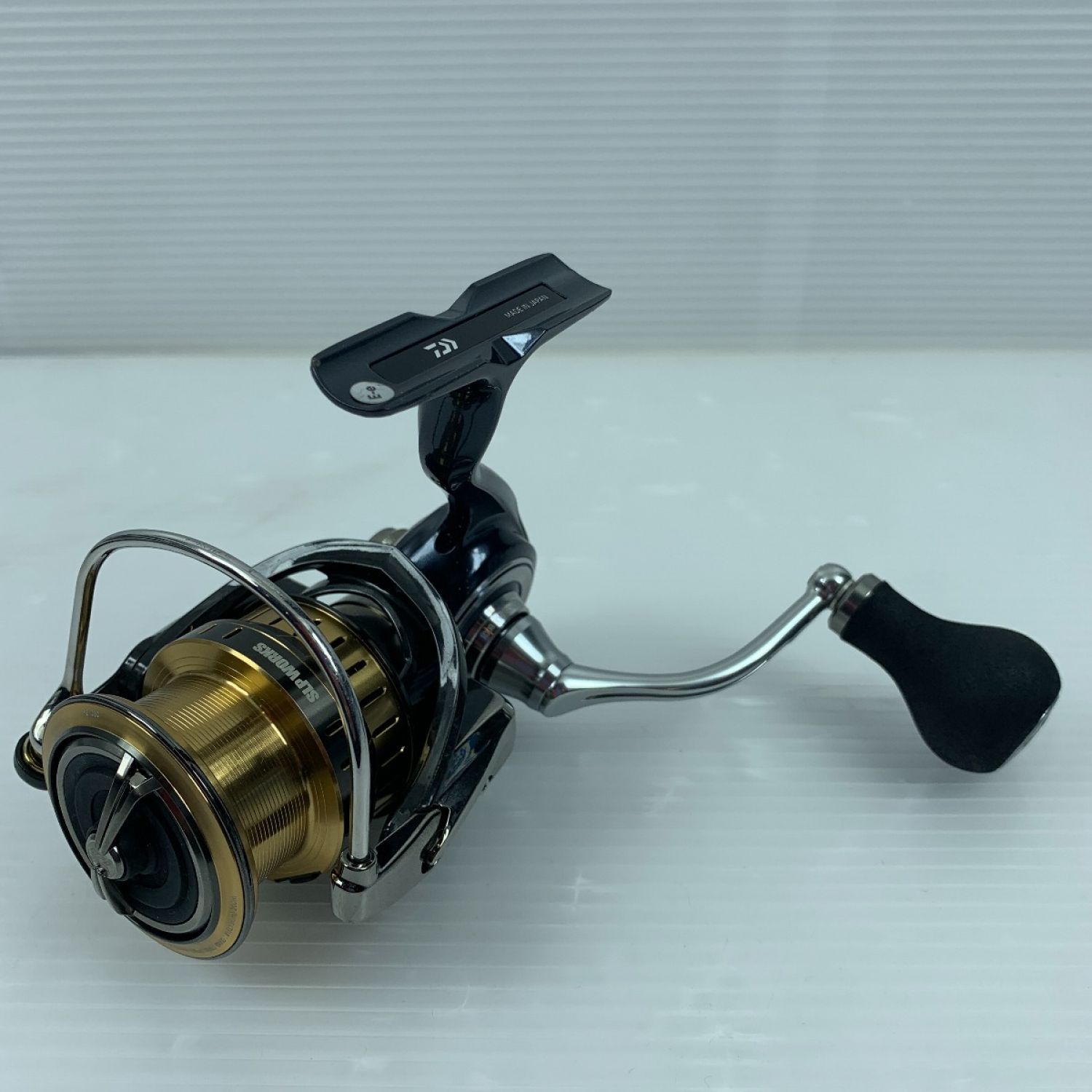 中古】 DAIWA ダイワ 釣り用品 リール スピニングリール 程度A SLP