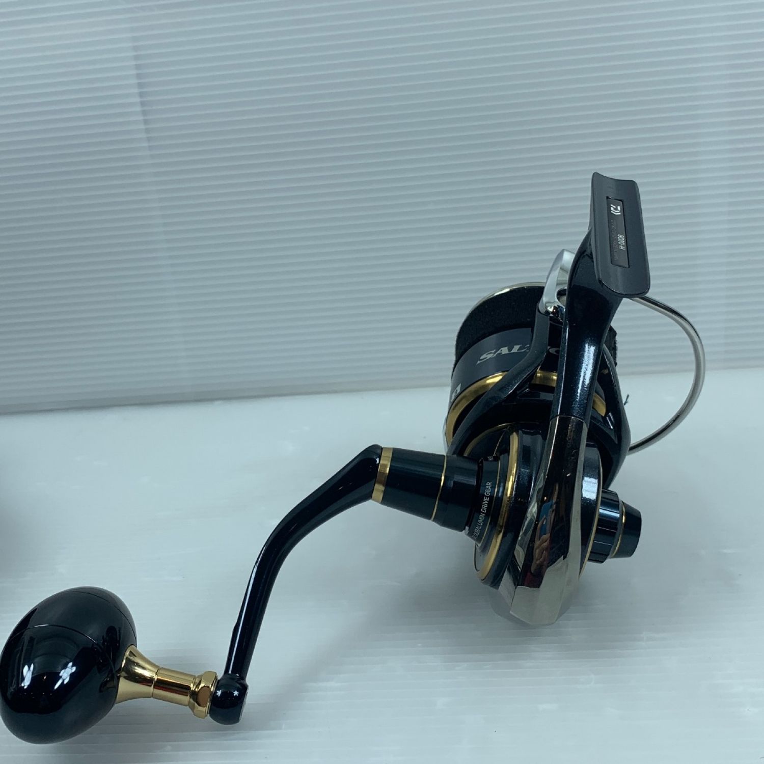 中古】 DAIWA ダイワ スピニングリール 美品 程度A 20 ソルティガ 8000