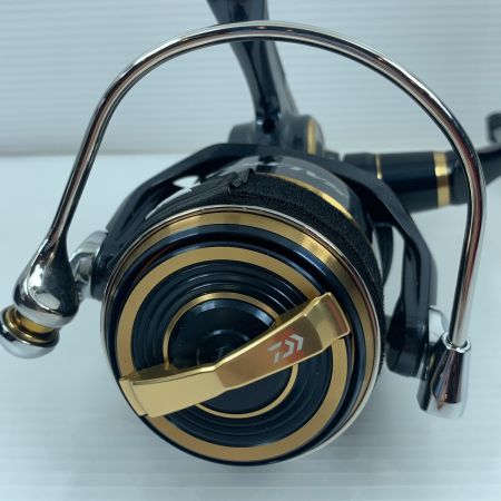  DAIWA ダイワ スピニングリール 美品 程度A 20 ソルティガ 8000-H 272742