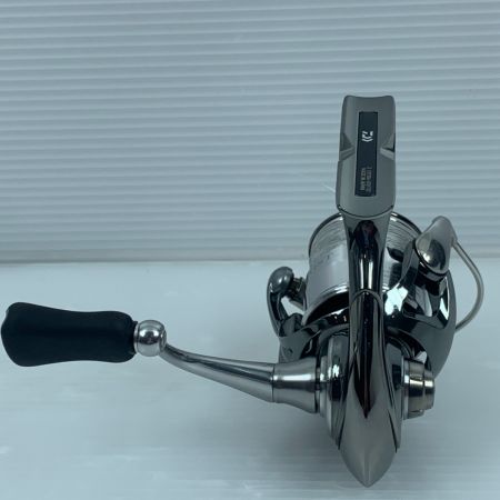  DAIWA ダイワ スピニングリール 程度A 22イグジストLT2000S-H 109386