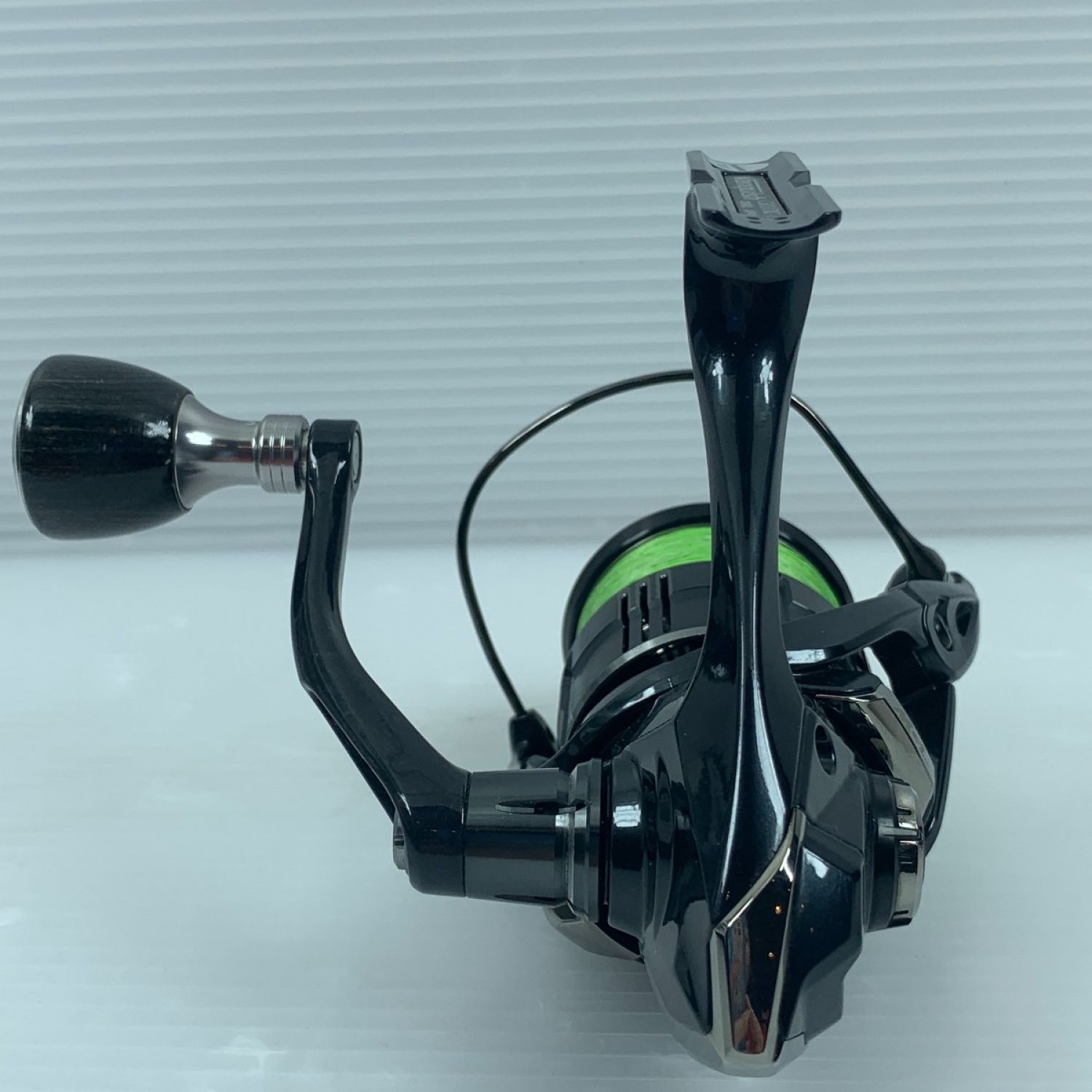 中古】 SHIMANO シマノ スピニングリール 程度A 19 ヴァンキッシュ